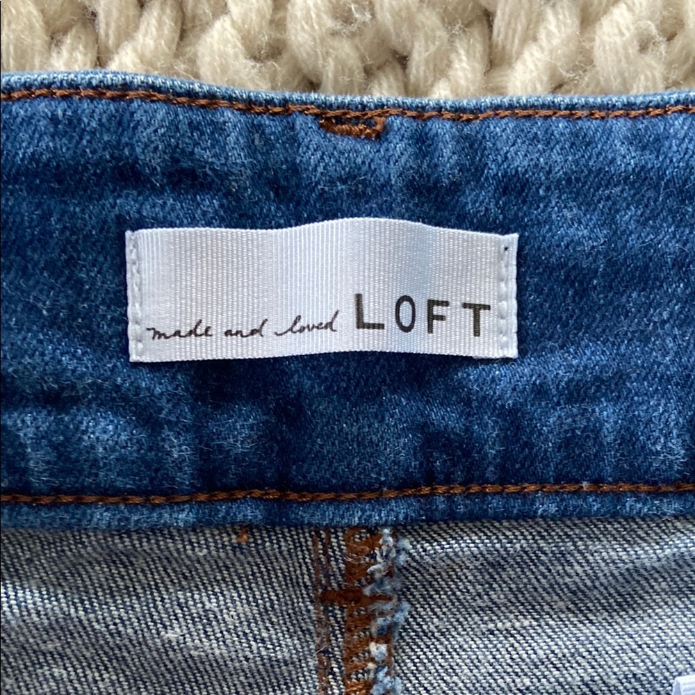 LOFT Women's High Rise Blue Jeans 10 - Picture 2 of 6